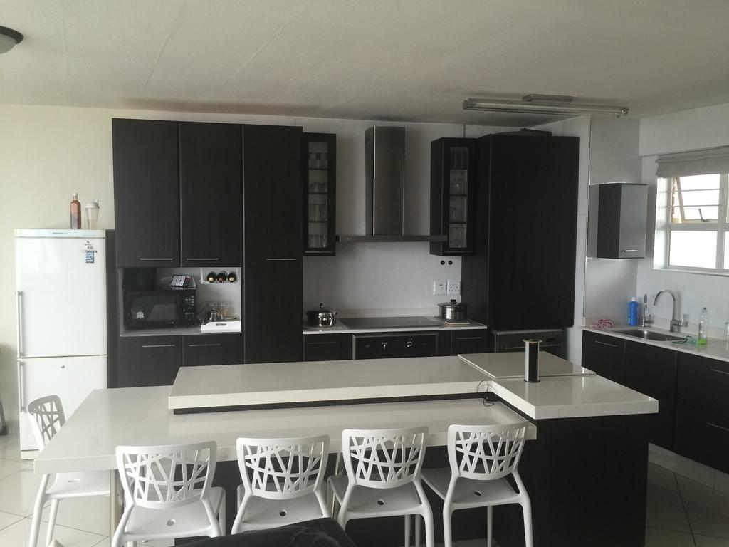South Coast Beachfront Holiday Apartments Amanzimtoti Exterior photo