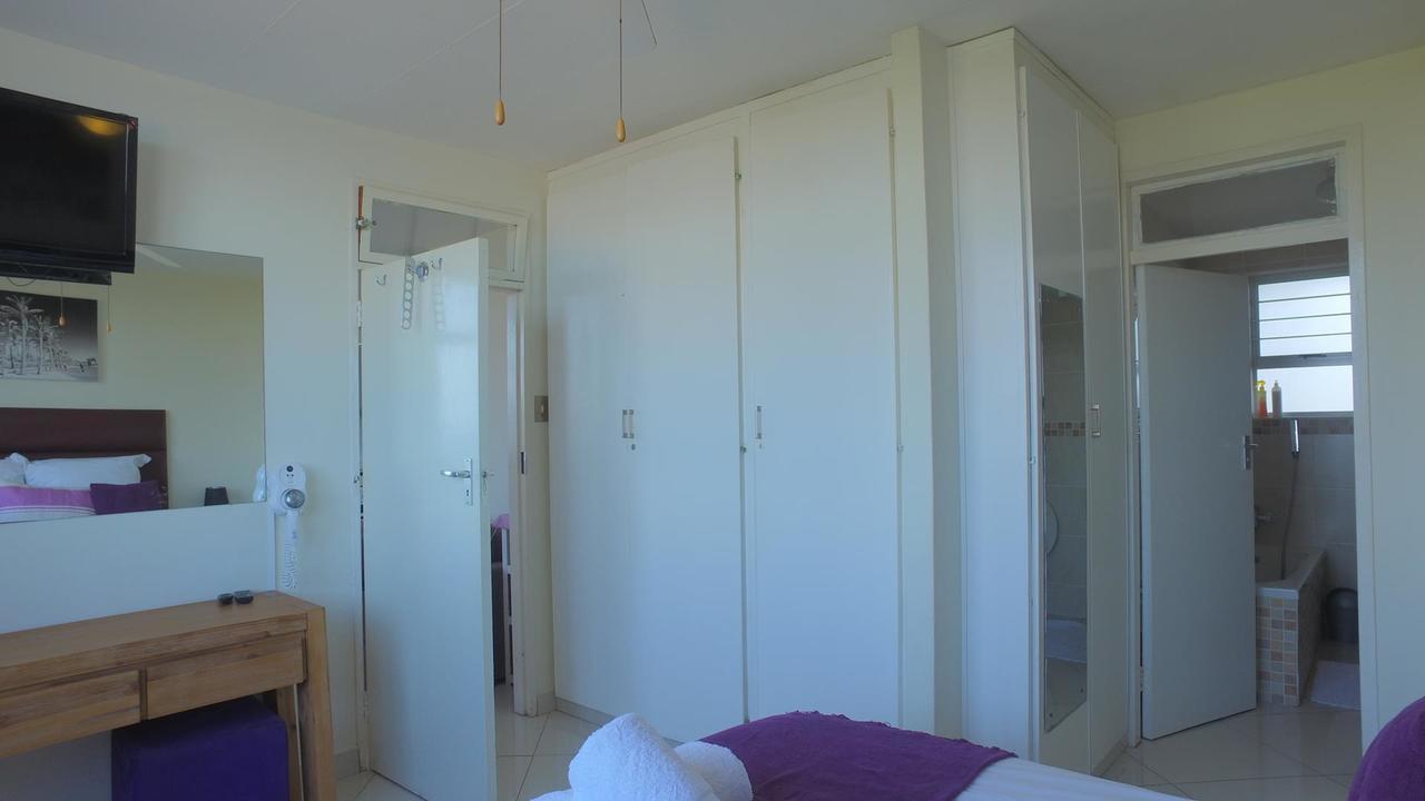 South Coast Beachfront Holiday Apartments Amanzimtoti Exterior photo