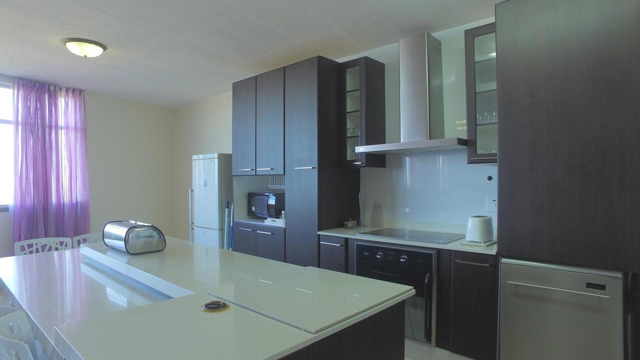 South Coast Beachfront Holiday Apartments Amanzimtoti Exterior photo